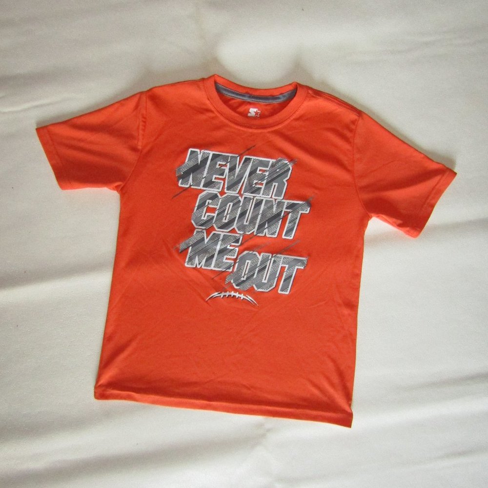 Boys or Girls Short Sleeve T-Shirt, Size S (6/7)